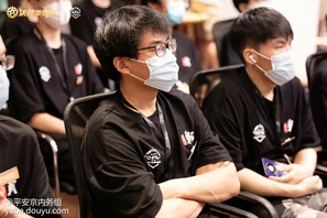 「2022OPL青训 OPL青训招募计划·现场返图」2022OPL青训线下集训营已于9月5日开营！O仔来给大家带来现场返图~究竟谁能通过层层考验签约战队成为职业选手，期待选手们的表现哦！少年登场，竞现锋芒 青训线下集训营已正式开战！ O仔后续将为大家带来更多青训相关信息，敬请关注哟~