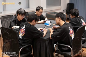 「2022OPL青训 OPL青训招募计划·现场返图」2022OPL青训线下集训营已于9月5日开营！O仔来给大家带来现场返图~究竟谁能通过层层考验签约战队成为职业选手，期待选手们的表现哦！少年登场，竞现锋芒 青训线下集训营已正式开战！ O仔后续将为大家带来更多青训相关信息，敬请关注哟~