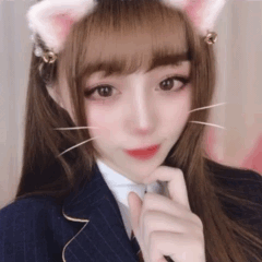 周末愉快呀，~
感谢扉页大哥的超火哟~
感谢甜甜的火箭哟~
恭喜加加囍提18级粉丝牌哟~[阿冷]