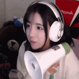 我不想听歌了，我想看游戏