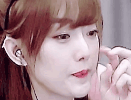 看着宝贝憔悴的样子，难受。