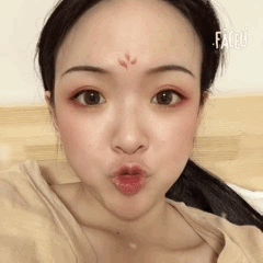 今天休息一天，给嗓子放一天假~