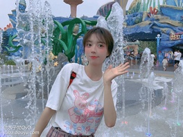 少女心绑重！


 感谢大家的陪伴呐～[topic src=&#34;53&#34;]#一言不合就爆照[/topic]