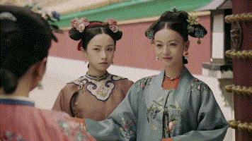 大家好，我是鱼吧最好看的鲨鱼娘，不接受反驳~
 
鲨鱼娘最近变得不大好看了，气色不好还发胖了。
因为经常晚上熬夜，而熬夜的理由只有一个，那就是刷剧。

你们知道的，女孩子刷剧的时候不吃点宵夜是对不起自己的。
所以，我就这样了。
但是鲨鱼娘知道，自己和[user src="8PAbVvrDqAO1"]@女流66[/user] 追的剧是一样的，那就是于妈的《延禧攻略》。

 
女流cue到的傅恒的确颜值非常在线，帅气且养眼。

 
但是鲨鱼娘作为彭于晏的女人是绝不认输的，毕竟傅恒真帅。


 
不过鲨鱼娘之所以追这部剧，明显不是为了傅恒的美色，而是我的佘诗曼啊。
 
毕竟一个黑化不需要化烟熏妆，特别喜欢拉人照镜子的娴妃，简直演技出神入化啊。
 

简直要承包住阿佘的这个眼神了。
 
不过自从高贵妃和富察皇后接连下线之后，我就一起等待着尔晴的下线，终于今天在微博上看到了尔晴下线的消息。

 
鲨鱼娘真的是难得的写一篇娱乐圈的电视剧。
 
在此感谢女流的追剧，让我冒着没人评论和点赞的风险说一说这部电视剧。
 
最后，感恩评论和点赞，比心心[亲亲][亲亲]

 
今日互动
有人和我一起在追剧吗？