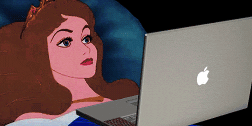 大家好，我是鱼吧最好看的鲨鱼娘，不接受反驳~
 
鲨鱼娘最近变得不大好看了，气色不好还发胖了。
因为经常晚上熬夜，而熬夜的理由只有一个，那就是刷剧。

你们知道的，女孩子刷剧的时候不吃点宵夜是对不起自己的。
所以，我就这样了。
但是鲨鱼娘知道，自己和[user src="8PAbVvrDqAO1"]@女流66[/user] 追的剧是一样的，那就是于妈的《延禧攻略》。

 
女流cue到的傅恒的确颜值非常在线，帅气且养眼。

 
但是鲨鱼娘作为彭于晏的女人是绝不认输的，毕竟傅恒真帅。


 
不过鲨鱼娘之所以追这部剧，明显不是为了傅恒的美色，而是我的佘诗曼啊。
 
毕竟一个黑化不需要化烟熏妆，特别喜欢拉人照镜子的娴妃，简直演技出神入化啊。
 

简直要承包住阿佘的这个眼神了。
 
不过自从高贵妃和富察皇后接连下线之后，我就一起等待着尔晴的下线，终于今天在微博上看到了尔晴下线的消息。

 
鲨鱼娘真的是难得的写一篇娱乐圈的电视剧。
 
在此感谢女流的追剧，让我冒着没人评论和点赞的风险说一说这部电视剧。
 
最后，感恩评论和点赞，比心心[亲亲][亲亲]

 
今日互动
有人和我一起在追剧吗？