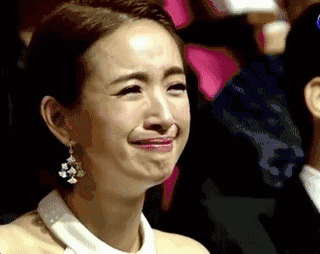 大家好，我是鱼吧最好看的鲨鱼娘，不接受反驳~
 
今天就是教师节啦，水友们有没有去给自己的老师送上祝福呢。
 
鲨鱼娘特地在本周的[topic src="17100"]#鱼吧接龙#[/topic]写了一个教师节的段子，传送门看这里： [link src="813632911536553118" url="https://yuba.douyu.com/p/813632911536553118" safe="1" type="3"]网页链接[/link]
 
不过今天鲨鱼娘可不是说教师节的，而是有另外一件大事哦。
 
最近鲨鱼娘听到了很多风声，尤其是非常多水友来我听说是和“摸金”有关的，鲨鱼娘特地去了解了一下。
 
今天早上，还特地仔细看了凌晨[user src="gKpdxql6oAaW"]@旭旭宝宝[/user] 发的鱼吧帖子。

 
[user src="lOdEVbv2GAnR"]@头条大斌子[/user] 也在今天中午的时候，把整个事件的最终结果公告了出来。

 
事情的是非对错，已经有了判断哦，所以这个事情到这里也就结束了。
 
大马猴们也要淡定淡定哦，天气炎热我们要对自己好一点，来鲨鱼娘这里，给你个拥抱，我们不和那些人置气。

 
不过，鲨鱼娘还是有点感动哦，就是好多大马猴发站内信给鲨鱼娘喊我出来，说宝哥受欺负了，快点出来。
 
没有想到，鲨鱼娘在鱼吧混迹这么久，终于有人记起我了。

 
你们挽了一手好官方啊。
不过，还是要问一下你们对于这次的摸金事件怎么看呢？？[得意]
 
今日互动
​说出你的看法