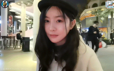 借用一下水友的图~上面是直播的小姐姐 下面是我初恋。耳朵都一样，歪日。少爷跟我口味一样啊