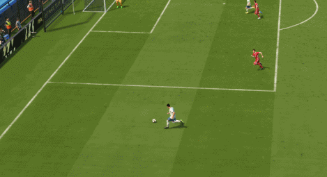 梅西在FIFA22中感觉地位会比FIFA21高一些，因为五星花式没有那么强了，基本上大部分过人动作，四花都能完成，梅西的左摇杆盘带应该是全FIFA最灵活且变态的，FIFA22依旧如此，并且FIFA22我感觉传球数据更加重要了，所以还是挺看好FIFA22的梅西，希望EA不要削他的速度和体能了！