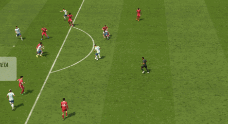 梅西在FIFA22中感觉地位会比FIFA21高一些，因为五星花式没有那么强了，基本上大部分过人动作，四花都能完成，梅西的左摇杆盘带应该是全FIFA最灵活且变态的，FIFA22依旧如此，并且FIFA22我感觉传球数据更加重要了，所以还是挺看好FIFA22的梅西，希望EA不要削他的速度和体能了！