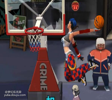 球员推选
丹尼
娜塔莎
看属性就知道两人各分千秋....所以大家在选择球员的时候,要多注意自己的倾向,选择适合自己的球员是最佳的。
比如,娜塔莎的篮下扣篮要强力一点,丹尼的远距扣篮要强力一点,那么在选择这两个球员的时候,就要看你喜欢远扣类型?还是近扣类型?然后对应选择就OK啦!
加点推选
远距扣篮类型,丹尼的加点
这套加点中远攻防能力很强,很适合远距离扣篮的同学,能中投,能扣能帽,属于偏进攻型轰筐的PF!
近距扣篮类型,娜塔莎的加点
这套加点则主打内线,很适合偏内线扣篮进攻的同学,而且有中投能力,篮板能力也不俗,高篮下扣篮配合高对抗,形成禁区轰框的PF!
时装属性选择
无论是,头发,上身,还是下身,都可以优先选择对抗属性!
对抗不仅可以给你的扣篮形成辅助,还可以辅助你的篮板卡位,挡拆,防守对抗等!
所以无论你选择哪种PF,都可以选则对抗属性!百利无一害!
卡片推选
绝对领域,这一套适合纯粹的扣篮型PF使用,绝对让你扣到爽!
复仇者,这一套适合防守反攻型的PF使用,强大的防守压迫力,会让你的对手感到窒息般的恐惧!
总之,套卡的选择还是要根据自己的实际情况啦(白飘一套是完全没有问题的)
技能佩戴选择
这套技能组合,可以让你的扣篮进攻千遍万化,耍的对手团团转,甚至在扣偏时都能用补扣挽救哦~ 当被对手压制时,也可以利用背打转身+靠打跳投的方式出奇不易的来记后仰跳投
总之,这些技能的组合使用还需要各位篮球手去游戏中探索喽~
实战技巧
丹尼的近扣和远扣,可以看出远扣的丹尼还是比较恐怖的(飞过众人...)
中距离盖帽抓球
娜塔莎的近扣和远扣,典型的暴力女汉子...(lll¬ω¬)
娜塔莎盖帽,护框的能力很强...
总之,在实战上要记住你是PF,扣篮和盖帽是你的强项,要多利用这两点帮助你的队伍取胜!
在扣篮进攻时,一定要记住避开你的对手!不要与他在同一条线上扣篮,不要贴着你的对手扣篮,否则不但扣不了,还会吃到盖帽的...
可以多利用灵巧扣篮,找好角度再扣!
在防守盖帽时,要仔细观察你的对手,无论是上篮或者是投篮,你都要仔细观看他的动作,因为无论是什么样的进攻动作都是一次完成的,千万不要被拉杆,假投等假象所迷惑!(多打比赛会磨练你的观察力!)