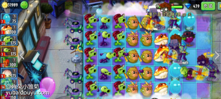 我想问下魔苷是怎么判定失效的啊？是只要甜菜开大被震飞的僵尸全都无敌吗？我这局就2，4路有巨人所以就直接二四路用了魔苷，结果一三路被一起振飞的的铁桶直接无敌了是什么鬼啊，没被巨人破点被一只铁桶推了真是奇耻大辱。[topic src="136048"]#游戏交流[/topic]