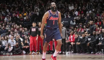 NBA季后赛继续进行，今天早间，热火坐镇主场迎来和76人的东部半决赛G2。

双方首回合的较量，热火后程发力，凭借强大的防守不断扩大优势轻松过关。

本场恩比德和洛瑞均继续缺阵。一开场，前半段双方势均力敌，比分交替领先，希罗连得5分率队打出7-0帮助热火领先7分结束首节。

第二节，热火持续发力将分差拉开到两位数，哈登得分助攻一肩挑帮助76人回敬9-0的攻势，半场战罢热火60-52领先8分。




下半场，哈里斯和马克西联手拿分带队追赶，巴特勒里突外投压住对手反扑的势头，三节打完热火握有11分优势。

第四节，76人命中率骤降，热火内外开花打出12-2的攻击波将分差拉开到18分，哈里斯连得9分也无力回天。

最终，热火再度战胜76人，取得2-0的领先。

没有恩比德的76人确实在实力上大打折扣，可惜哈登了！