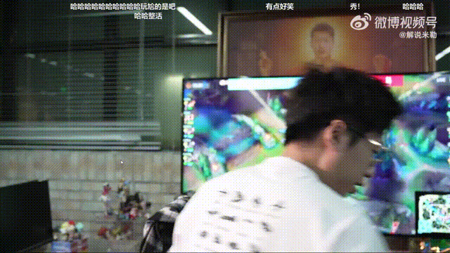 他好爱他，管泽元 “我其实还好”。哈哈哈哈哈啊哈，蚌埠住了。大校，你说米勒老师模仿的你，他有几分？
从1到10的话，我给（）实在是不好给分，感觉形似却有停于表面。[topic src="182373"]#米勒模仿管泽元！我其实还好...[/topic]