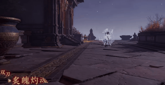 永劫无间的新模式“地脉之战”即将就要登录测试服了，之前还觉得新模式应该至少还得半个月，没想到这么快预告的消息就放出来了，这样看应该过不了几天测试服就能玩了。这次的新模式，大家肯定也都有所了解了吧，不了解的可以看我之前的发的贴，有讲解过这个模式，这次主要想讲一下这个模式中的四款红色魂玉，这四个魂玉真的是太帅了。

简单介绍一下红色魂玉的机制，首先红色魂玉是这个模式特有的，其他模式是玩不到的，其次这四个红色魂玉只有在飓风客中才会刷新，一次随机刷新一种，而且红色魂玉是死亡掉落的，红色魂玉的招式是金霸体不会被振刀，释放需要消耗20%的英雄怒气。OK，那么我们来依次看这四个魂玉，分析一下哪个才是最强的。

首先就是这个长剑的，阴烛堕丹翎。这个名字是真拗口啊，看起这个就是一个加强版的凤凰羽，一下释放出去七八到剑气，而且注意看最后宁红夜还打了一个响指，被攻击的英雄还受到的眩晕的效果，能攻击能控制，感觉应该是最强的进攻魂玉了。

然后是匕首的这个绝痕瞬影霎，同样拗口的名字，但是这个魂玉看起来是真的帅啊，我愿称其为永劫无间最帅魂玉，没有之一。向前连续穿梭五次，每次都可以留下一个金色的影子，在五次穿梭过后，五到影子会按照原来的穿梭轨迹依次爆开，真的是太帅了。本身匕首就是单挑最强的武器，这个魂玉可以说是吧单兵作战的能力拉到了机制，五次穿梭不仅保证了伤害，而且还可以作为位移拉扯使用，后面爆炸的影子也可以有效应对地方的追击，确实很猛了。

再然后就是阔刀的湮沙灭空斩，这个魂玉的视觉的效果绝对是拉满的，左右两下斩击可以释放出两道沙墙，最后沙墙中间还有一次超大范围的下劈攻击。标题我就说了这个魂玉觉得是最强的防守魂玉，为啥这么说呢，因为这个魂玉的防守相对于进攻肯定是更有优势的，虽然这个魂玉的攻击范围大，但是对手看到你阔刀这样蓄力肯定全跑没了，前两下左右挥砍伤害应该不是很高，伤害来源应该还是第三下的下劈，但是说实话，这个攻击实在时太慢了，所以这个魂玉最大的作用还是站场守点。

最后是双刀的“炙魄灼魂刀”，给双刀附上火焰属性，连续三次甩出再收回，这个魂玉应该算是比较均衡的一个魂玉了，攻守打团应该都比较好用。看这个演示动画，被攻击的敌人应该也会吃到灼烧的debuff，也算是很强力的一个魂玉了。

总的[topic src="217812"]#永劫无间新模式新魂玉即将上线[/topic][topic src="217857"]#永劫无间新玩法“地脉之战”即将上线[/topic][topic src="187055"]#永劫无间精选内容[/topic]