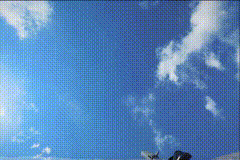 来自掌火CFHD_辣条
在M200刚上线时，由于排位禁枪选项当中并没有加入M200，所以许多AWM玩家都选择M200作为主要武器，但随着新版本到来M200和AWM都加入了禁枪榜单，那么狙击玩家们就要斟酌一下选什么武器了。今天这期就来分析一下M200和AWM区别在那，都有哪方面的优点.

从伤害来看，对于老牌狙击AWM来说，面对一个穿戴防弹衣防弹头盔且血量无限的敌人，在一定距离下，对头部造成伤害为280+，对上身造成伤害为，对腿部造成伤害134，对手部造成伤害117，对腿部造成伤害81。可以看出AWM对敌人腿部伤害较低，而命中其余部位在各个距离下都能一击消灭满血敌人。

再来看M200的基础伤害数据，面对一个穿戴防弹衣防弹头盔且血量无限的敌人，在一定距离下，对头部造成伤害为280+，对上身造成伤害为，对腿部造成伤害134，对手部造成伤害117，对腿部造成伤害93。虽然对敌人腿部的伤害比AWM略高，但是命中敌人腿部时M200还是无法一次性击杀满血敌人，其他伤害则是和AWM一样。所以在伤害方面这两把狙击枪相差并不多。

在仓库当中AWM的介绍是命中上身部位致死、持枪移动速度较慢，而M200的介绍是伤害高、自带消音器、换弹速度快、持枪移动速度慢。通过拿M200于AWM的仓库对比我们可以看出，两者的属性差距其实很小，射速方面AWM略快，重量和后坐力方面M200处于劣势，并且弹匣数量M200只有一个弹匣7发子弹，而AWM有十发。M200虽然有自带消音器，但是AWM也能自己装备消音器。这几个方面是AWM优势更大。

M200有一个好的地方就是切换速度是快于AWM的，对于单发狙使用玩家来说，很多情况下发射子弹后不会等待自动拉栓上弹，而是会选择通过切枪来上弹从而再次瞄准，这样的情况下M200是略微占有优势的，可以凭借略快的切枪速度在对局当中获得小小优势。

综合来说，这两把武器AWM与M200相似程度较高，根据自己使用习惯自行选择就好，在排位比赛当中可以作为武器平替，所以狙击玩家不妨在背包当中同时装备M200和AWM。

好了本期就到这里，我是CFHD辣条。欢迎大家积极留言，感谢大家不吝点赞，如果发现错误之处或需要补充的地方也欢迎大家指正和补充。我是CFHD辣条，大家下期再见。[topic src="31379"]#AWM[/topic][topic src="172789"]#M200[/topic][topic src="136563"]#武器装备[/topic]