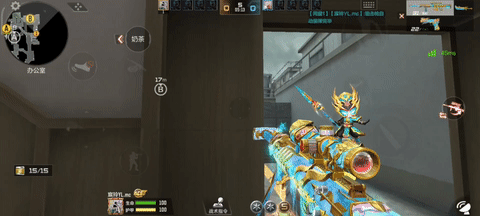 掌火宸玲
哈喽各位CFer大家好，欢迎来到本期资讯，本次排位赛更新之后我们的职业排位地图池再次迎来更新，异域小镇（重制版）再次上架于我们的地图池中，那么本期资讯就为大家带来潜伏者攻占B包点的基本思路，一起来看看吧！


【B包整体进攻线路及解析】
异域小镇属于大型地图，对于B包的进攻路线共有三条，即中路、酒吧、以及以中路为衍生的下水道与酒吧衍生出的酒吧桥，线路四通八达且选择性极高，以下即为该地图进攻B包整体的路线细则。


该地图中路十分开阔，潜伏者在进攻中路时处于一种高打低的局面，非常不利，同时在B通至酒吧方向的B门也是保卫者喜欢架守的一处点位，因此B包的整体进攻难度对潜伏者来说比较困难，不太适合单独破点。


【点位解析】
首先就是中路L点位置，L点是潜伏者阻/击保卫者与探查敌情的重要点位，该点位的视野非常开阔，可以清晰的看到中路、链接、车库等点位留守的保卫者，因此该点位适合为队友断后以及探查敌情。是潜伏者开局必站的一个点位。
点位示例1：


点位示例2：


其次还有中路的车库位置，该位置作为中路唯一的洼地，可以非常有效的遏制在中路漏点的保卫者，同时还可以对下水道形成有利打击，无论前期进攻还是下包断后都非常有利。
点位示例1：


点位示例2：


其次为B通点位，首先就是旧市场位置，该位置左右两侧都可以架狙，对前顶B通的、与在酒吧桥架点的保卫者都可以实行有效的抽点打击，这两个点位小编建议大家使用狙击枪，可以更加具有优势。
点位示例1：


点位示例2：


进入酒吧后我们可以直接上酒吧桥与中路的队友进行配合打B，酒吧桥可以非常清晰的看到保卫者出生点的情况，其次在酒吧出口位置也可以配合从下水道的队友发起进攻，可以给在B包阳台与斜坡防守的保卫者形成有利打击。
点位示例1：


点位示例2：


【前顶道具投掷】
首先就是中路烟闪，在潜伏者出生点中路投掷烟闪可以非常有效的阻止保卫者前压，进而保证成功进入中路车库以及下水道的几率，也可以投掷手雷，对防守保卫者家前以及链接方向的敌人造成一定伤害。


其次为B门前顶烟，需要注意的是该烟雾弹一定要扔在B门外，这样才能保证潜伏者第一时间顶B门进酒吧时的存活率，也是非常重要的一颗烟雾弹。成功拿下酒吧桥后也可像保卫者家前方向投掷燃烧弹或手雷，可以有效阻止从链接回防的保卫者。


【总结】
那么